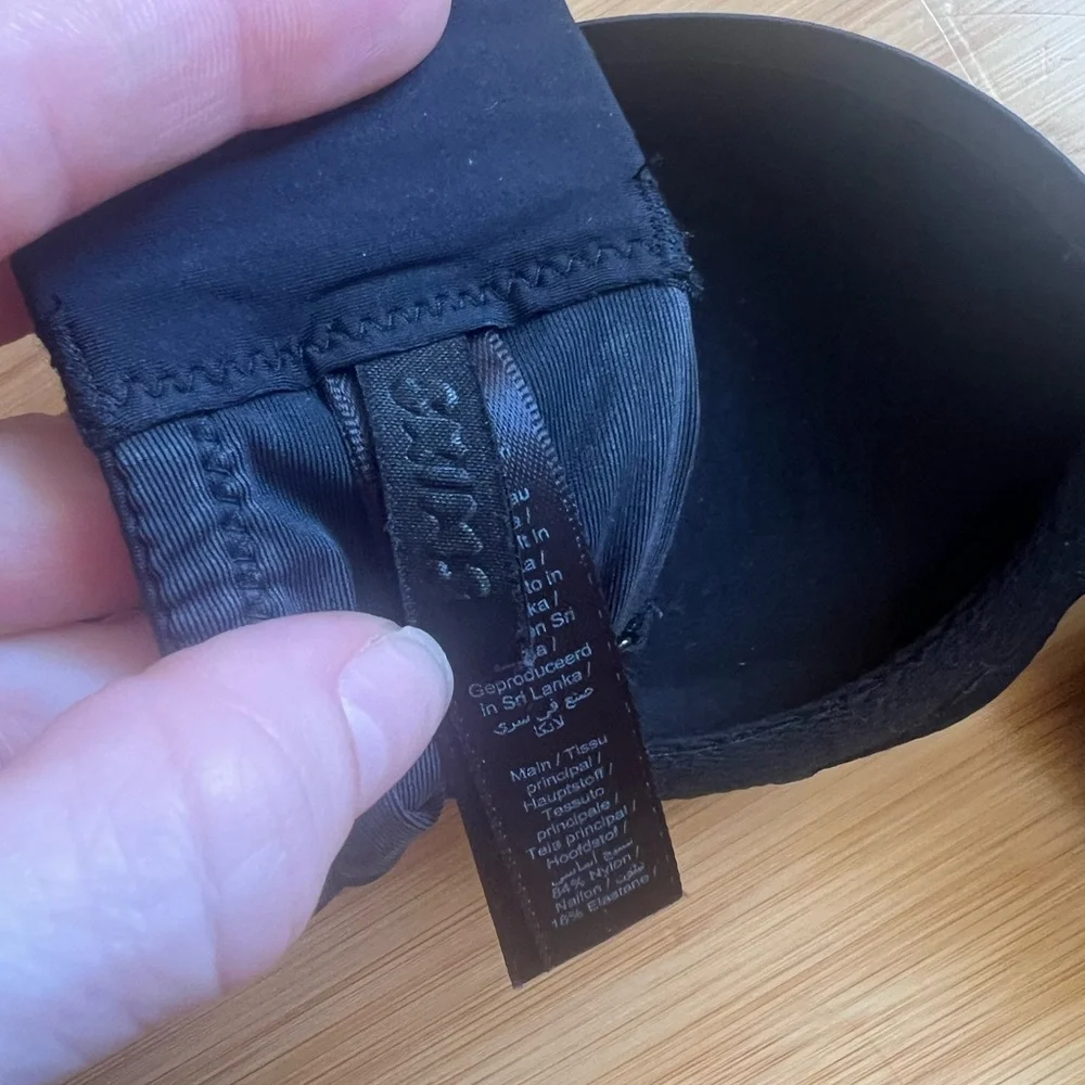 SKIMS Ultimate Collection Push Up Strapless Bra Onyx Bra Size 32C